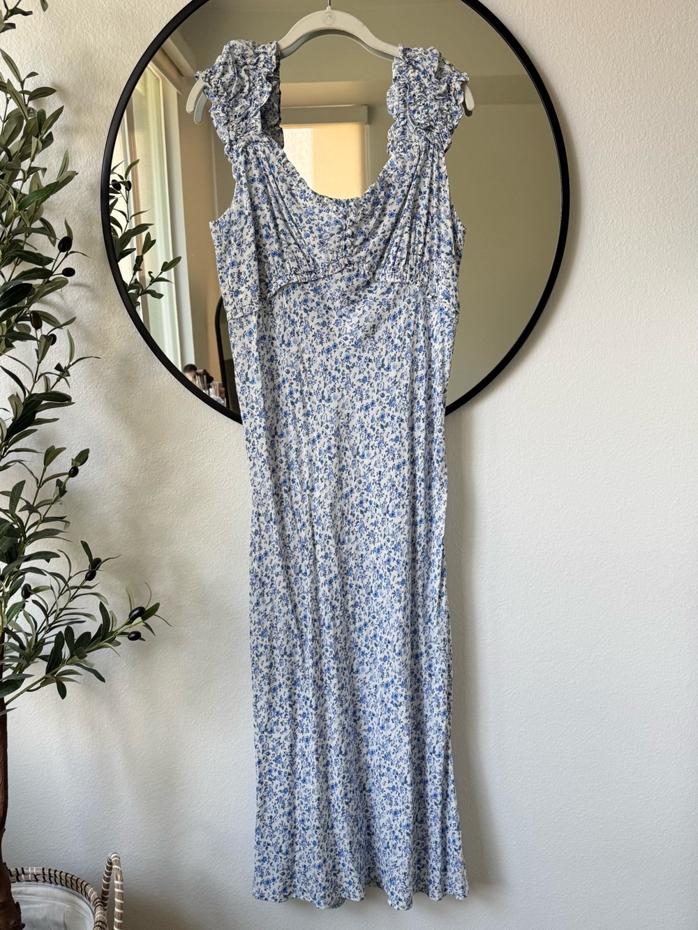 GAP Light Blue Floral Ruffle-Shoulder Maxi Dress L